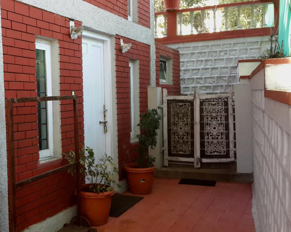 Bed and Breakfast The Red House Ooty Habitación foto